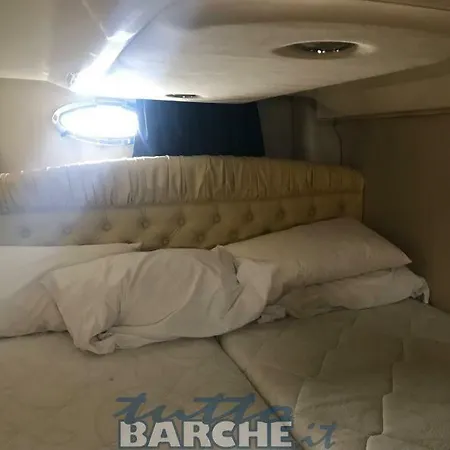 Botel Goccia Di Luna *
